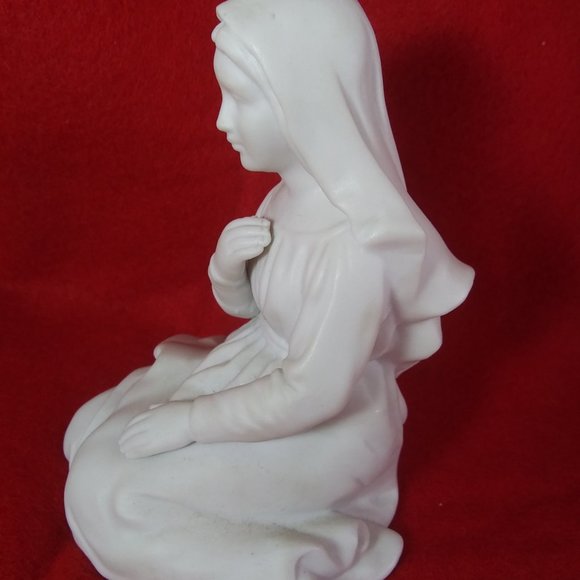 Vintage 1980's Avon Nativity Holy Family - Picture 8 of 15